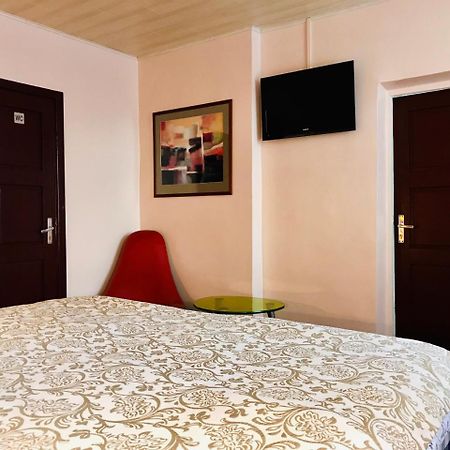 Maria Hostel Valga Eksteriør billede
