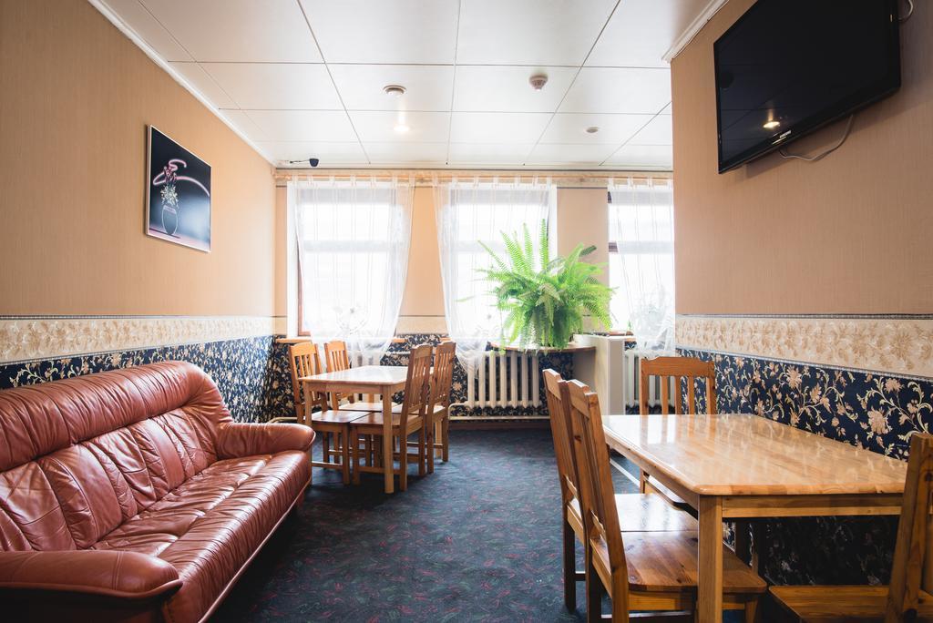 Maria Hostel Valga Eksteriør billede